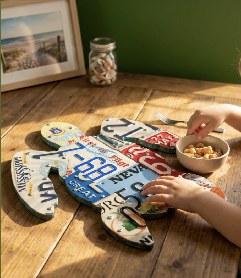 Turtle plate in hands