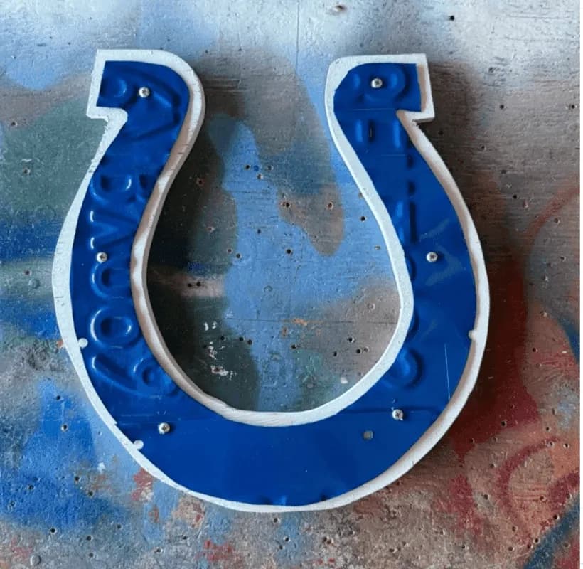 Colts plate